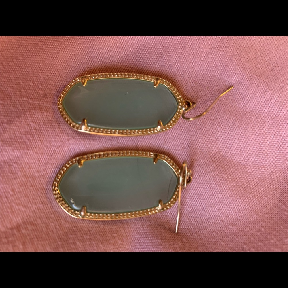 Kendra Scott large classic earring- perfect